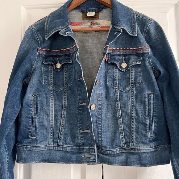 Levi's Cropped Denim Jacket with Red and white embroidered Detail   Size L - Picture 3 of 7